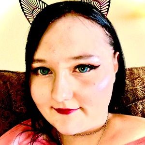 Meet your Posher, Ariana